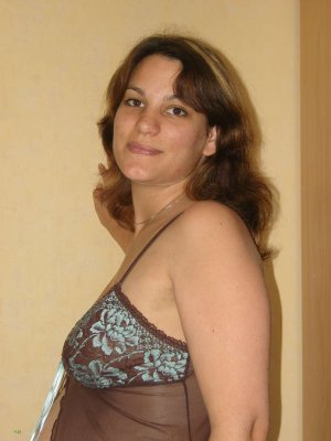 Stefani massage érotique à Clermont-Ferrand, 63